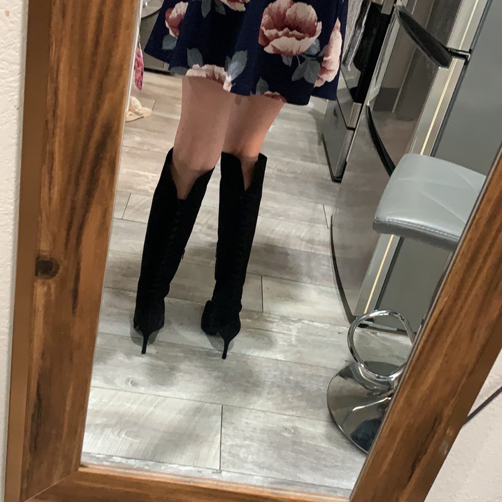 Classy Stuart Weitzman Boots - Picture 8 of 12